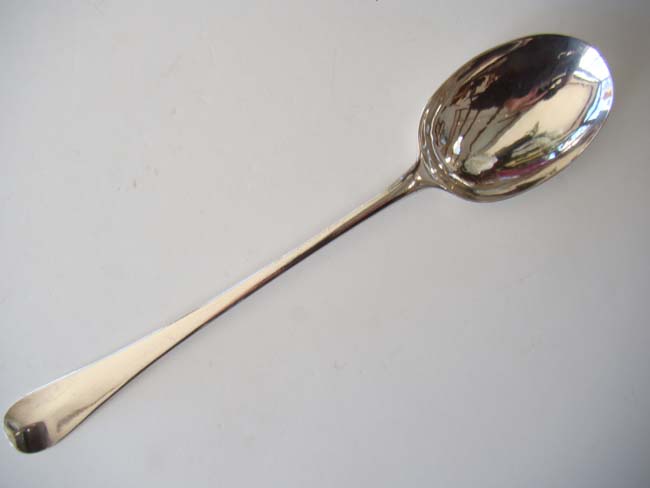 A rare and exceptionally large George I period silver Stuffing Spoon by Jane Lambe, London, 1723 — image 2